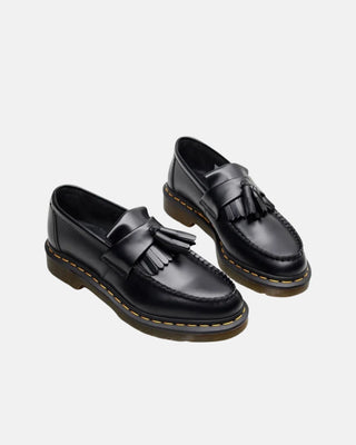 Mocassins en cuir noir surpiqué jaune