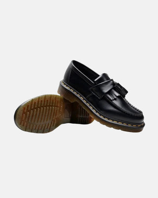 Mocassins cuir noir homme - Détail surpiqûres jaunes contrastées signature